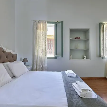 Apartment Centrally Yours: Spacious House In The Center Chania (Crete)