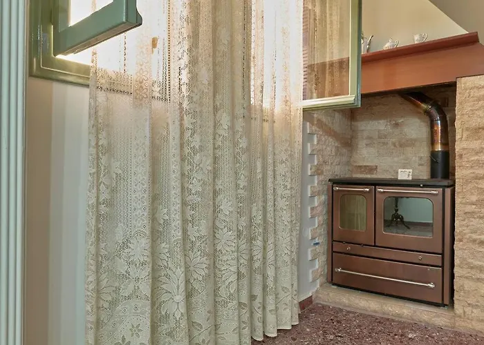 Apartamento Centrally Yours: Spacious House In The Center