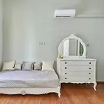 Centrally Yours: Spacious House In The Center