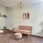 Centrally Yours: Spacious House In The Center Apartmán Chania (Crete)